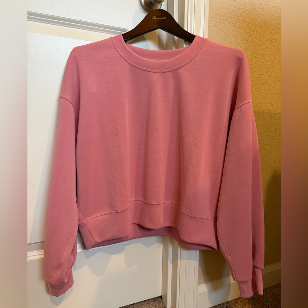 New！lululemon athletica softstreme perfectly oversize cropped crew